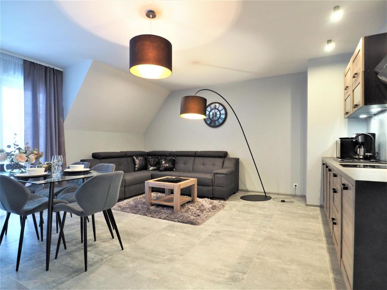 Apartament Vip Folk *